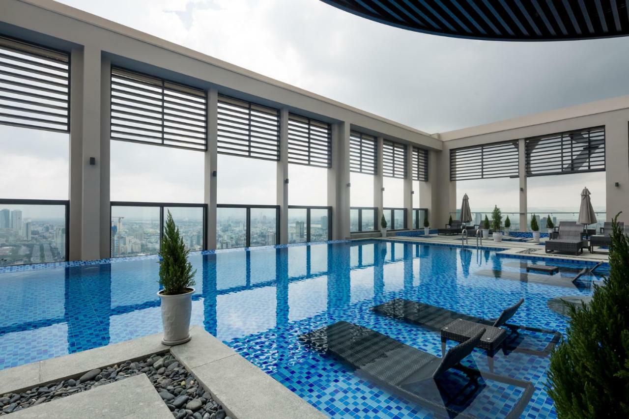 Beachfront Luxury Apartment - Rooftop Pool - Da Nang Exteriör bild